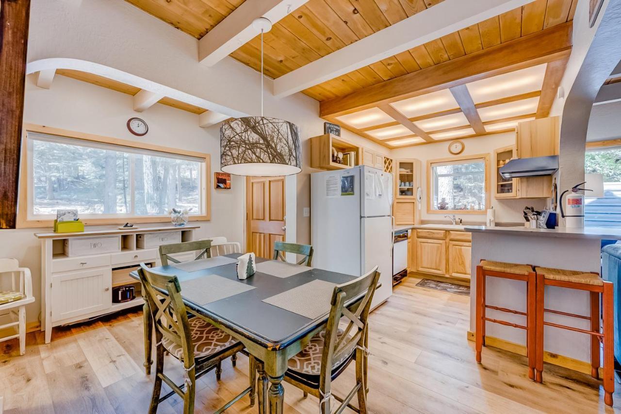 Cabin In The Woods Tahoma Exterior photo